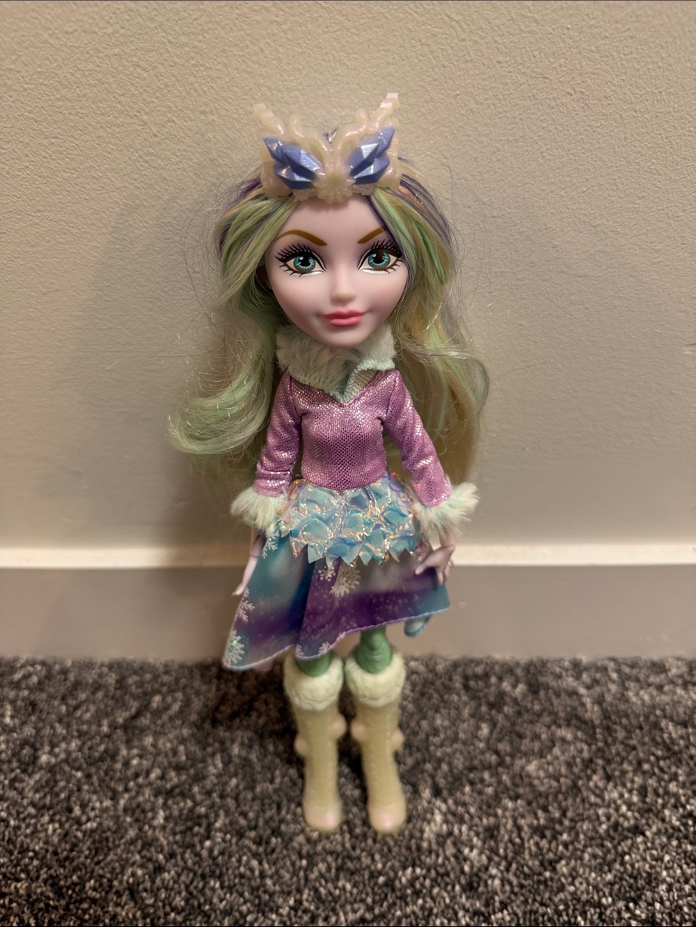Ever After High Crystal Winter Doll